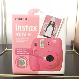 Instax mini in flamingo pink